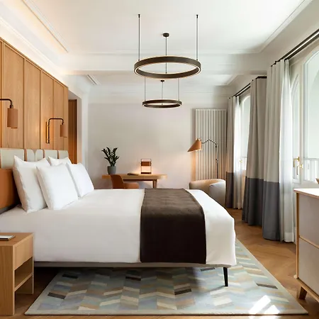 Kempinski Palace Otel 5*