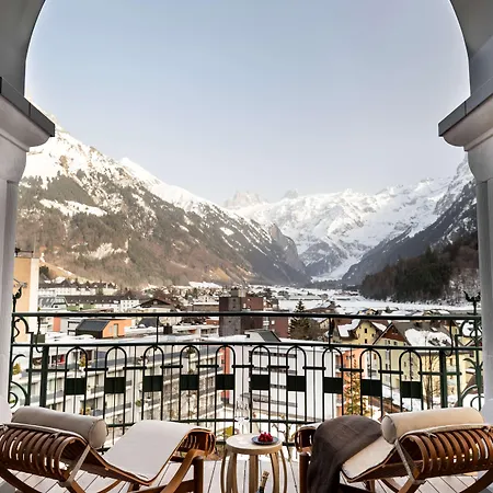 Kempinski Palace Hotel 5*