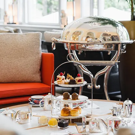 호텔 Kempinski Palace