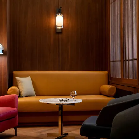 Отель Kempinski Palace 5*