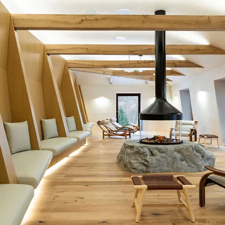 Kempinski Palace Отель