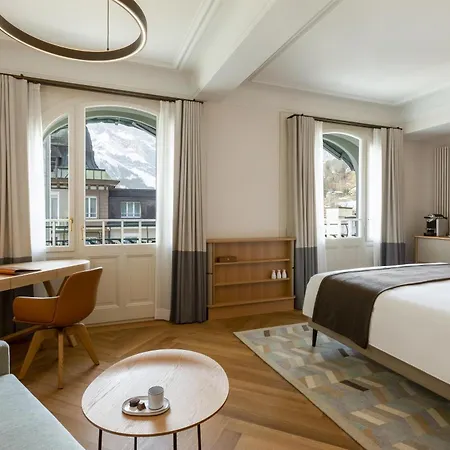 Kempinski Palace 5*