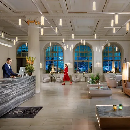 Kempinski Palace ホテル