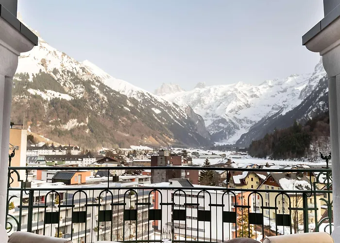 Kempinski Palace Hotel 5*