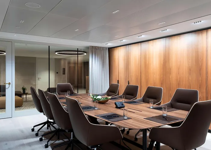 Kempinski Palace Otel 5*