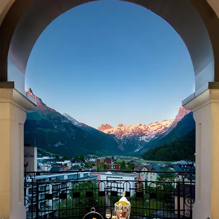 Kempinski Palace