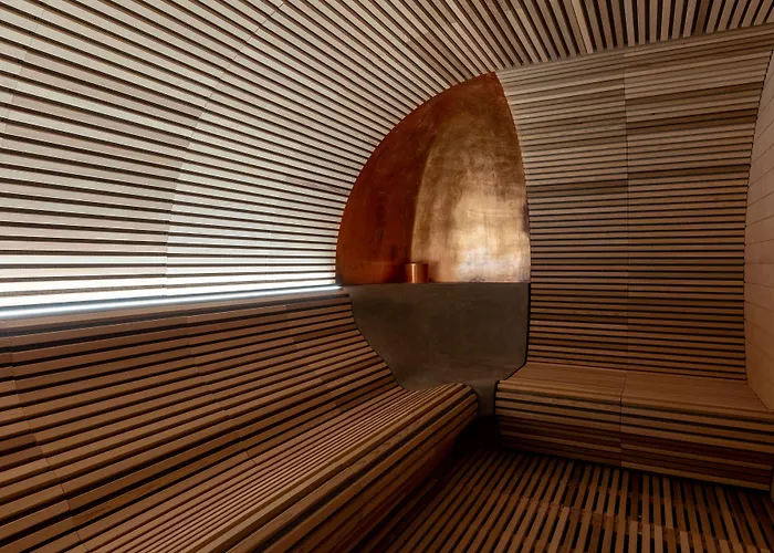 Kempinski Palace Hotel