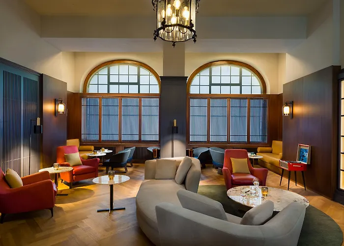 Kempinski Palace Hotel