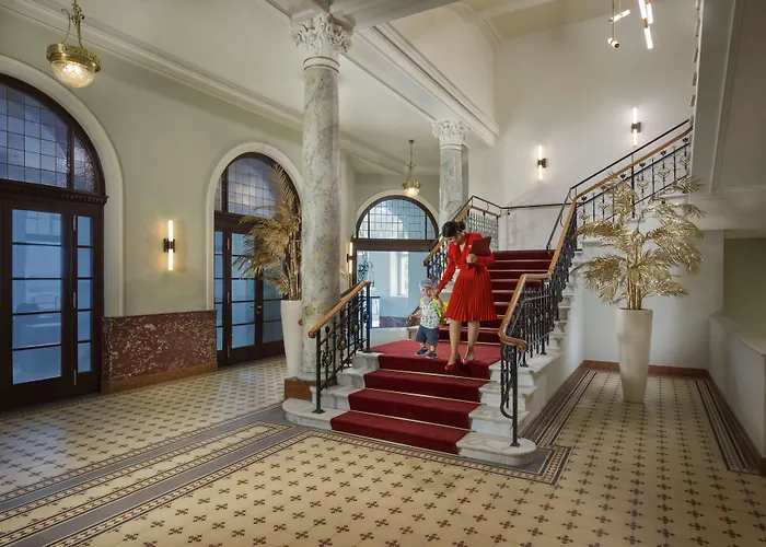 Hotel Kempinski Palace